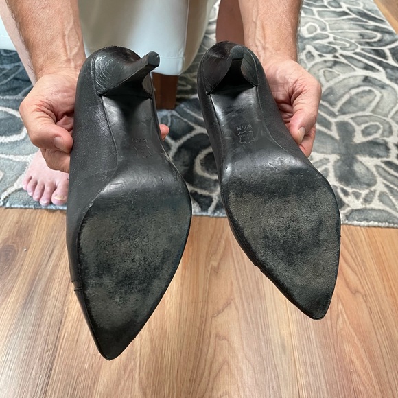 DONATED - Tory Burch Heels! - Picture 5 of 6